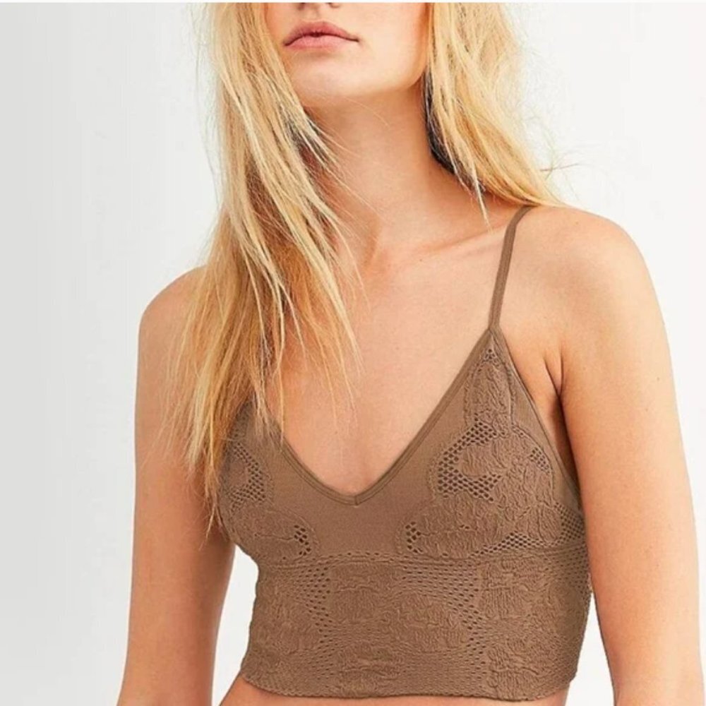 NWT Free People Intimately candy seamless bra in sand. Size XS/S